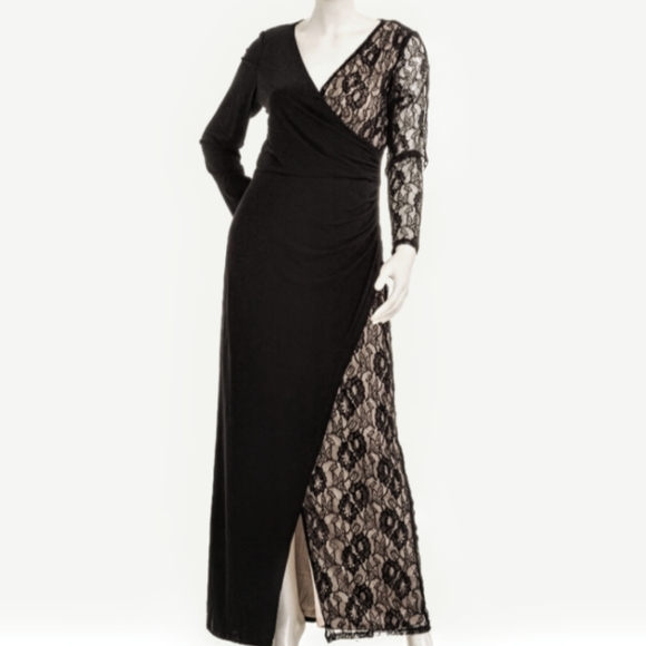 HOLIDAY PICK 𓍯𓂃 Knit And Lace Dress - Picture 1 of 5